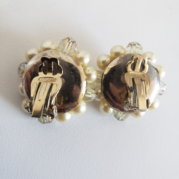 Vintage Japan glass pearl cluster earring faceted AB crystal beads clipons - Picture 9 of 10